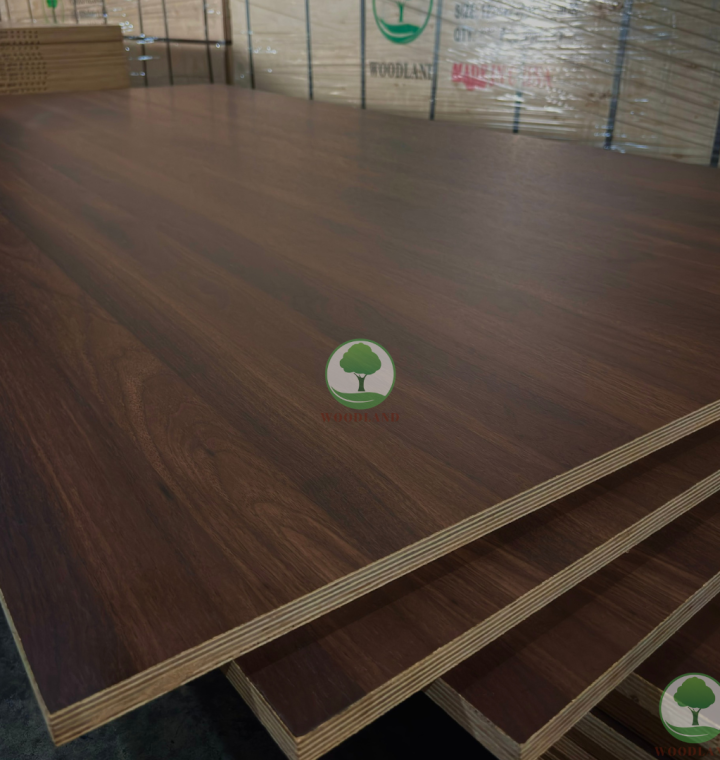Plywood Melamine - WL714EV - Classic Walnut 3
